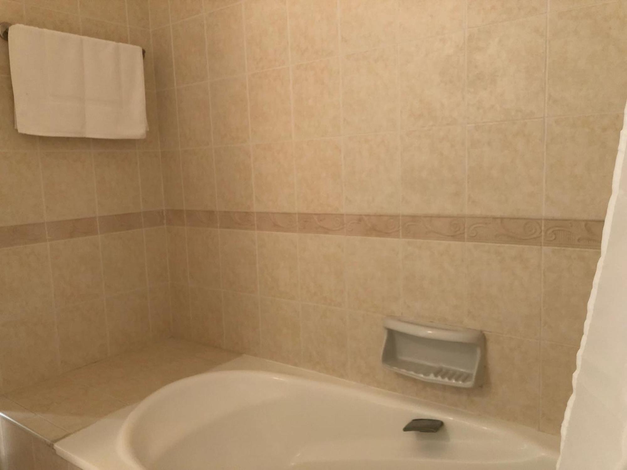 Limnaria Gardens - 1 Bedroom, Sunny Apartment With Stunning Pool Views Paphos Eksteriør billede