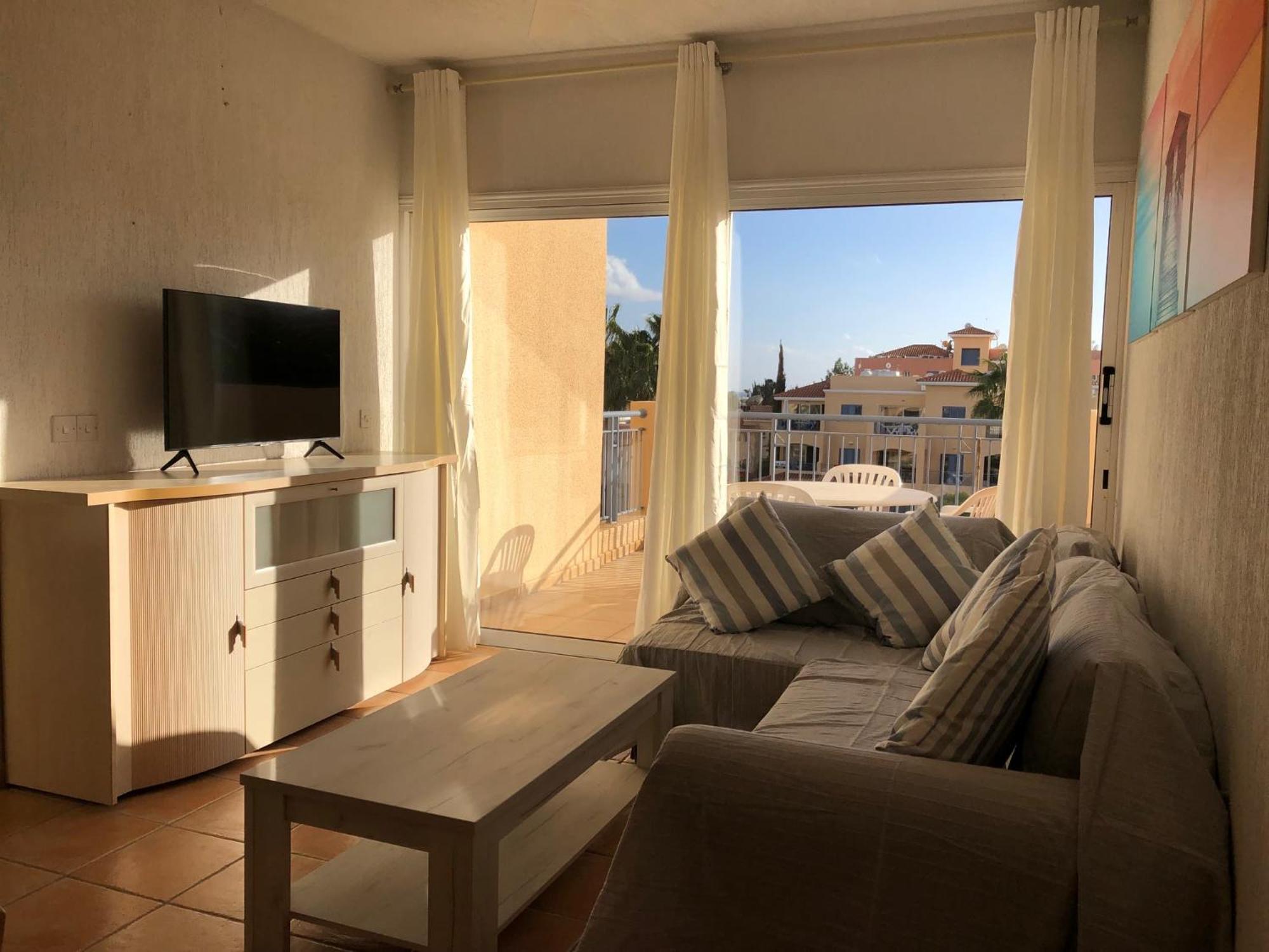 Limnaria Gardens - 1 Bedroom, Sunny Apartment With Stunning Pool Views Paphos Eksteriør billede
